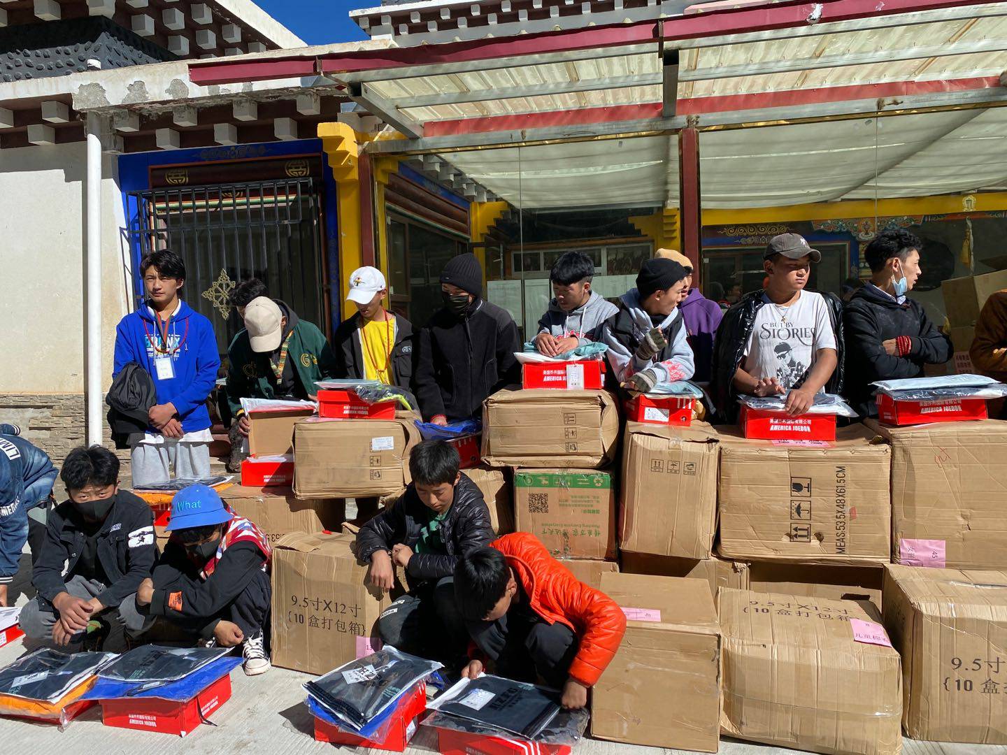 宁波张伟新媒体营销策划有限公司公益回顾丨家国同欢月同圆 温暖满载甘孜州(图7) 宁波张伟新媒体营销策划有限公司公益回顾丨家国同欢月同圆 温暖满载甘孜州(图7)