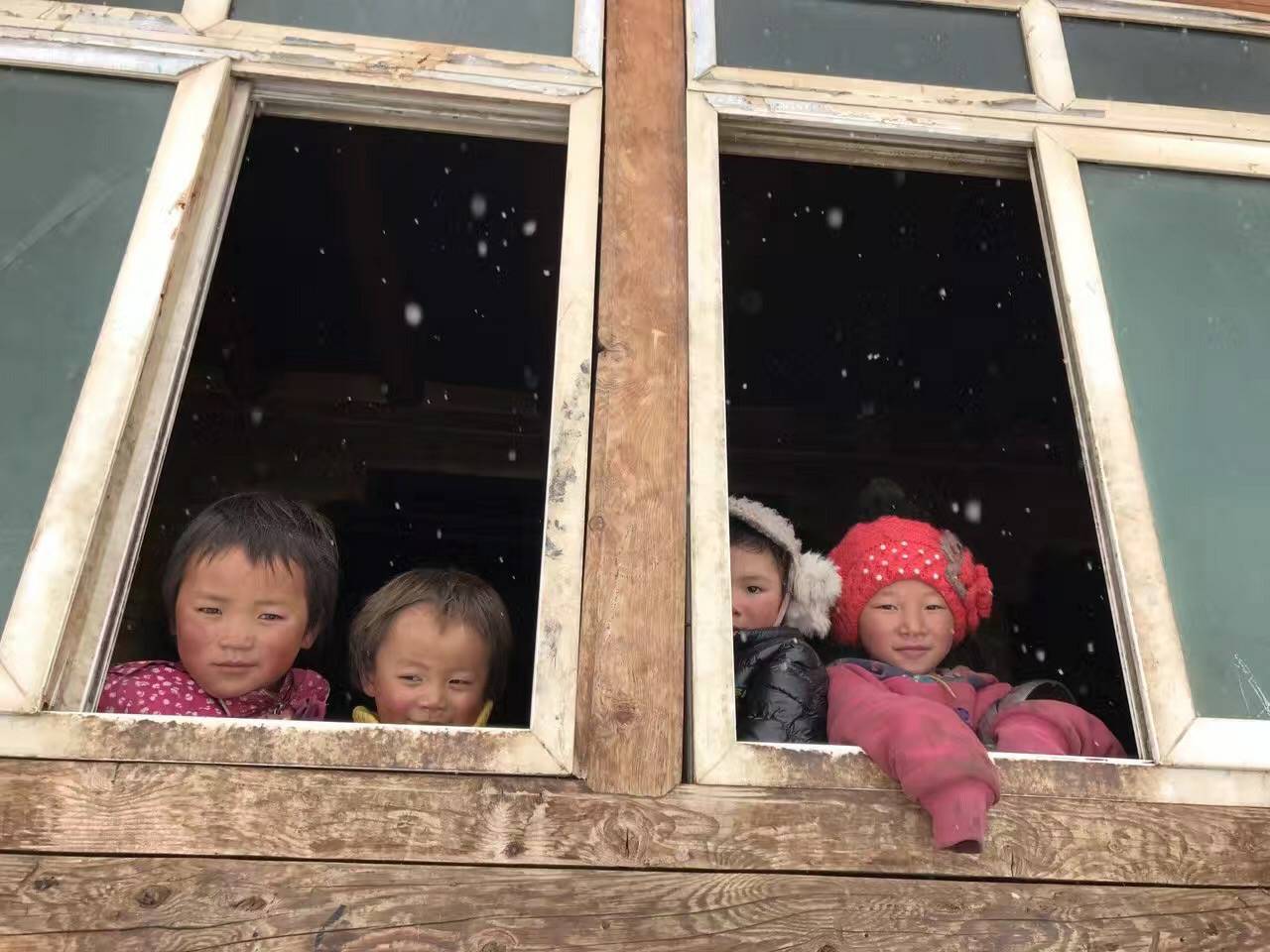 宁波张伟新媒体营销策划有限公司公益回顾丨家国同欢月同圆 温暖满载甘孜州(图9) 宁波张伟新媒体营销策划有限公司公益回顾丨家国同欢月同圆 温暖满载甘孜州(图9)